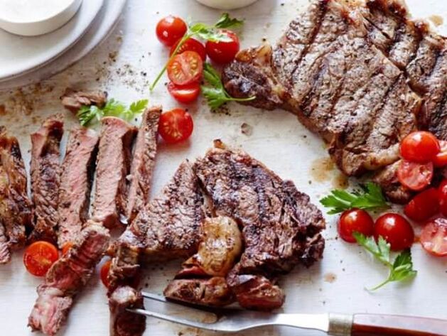 Carne con tomate para potenciar